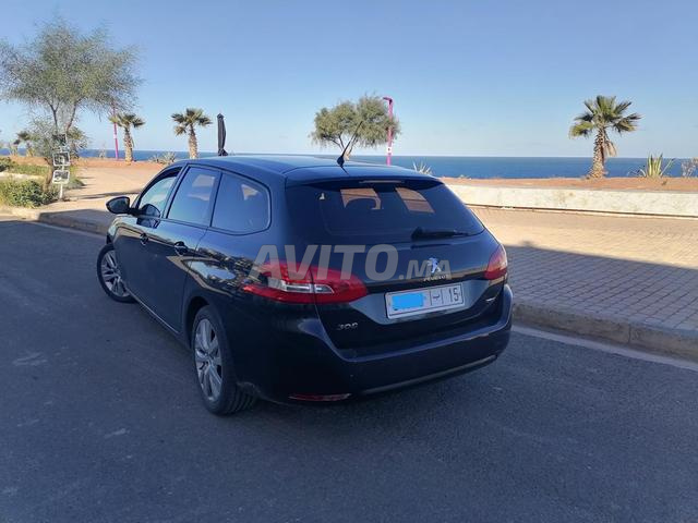 Peugeot 308 Diesel Manuelle 2016 à Fès - 2
