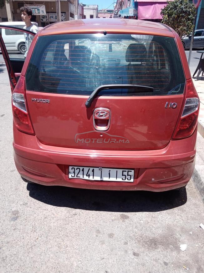 Je vends une Hyundai i10 en très bon état. 