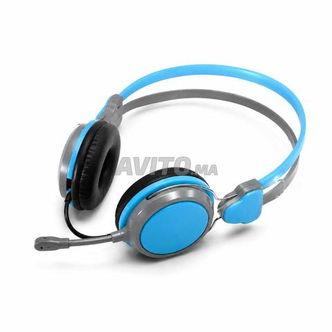 سماعة OAKORN OK-222 مع ميكروفون بحالة جيدة