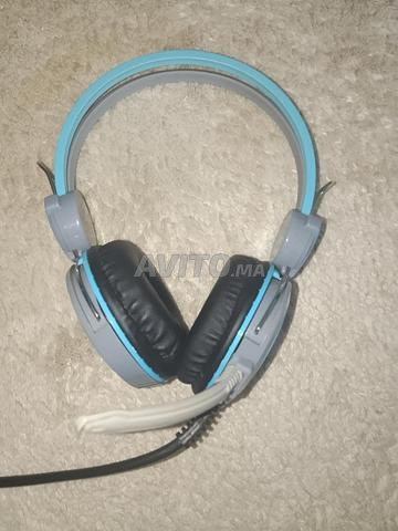 Casque OAKORN OK-222 avec microphone en bon état - 2