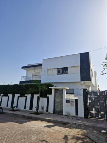 Magnifique haut de villa 4 façades à Californie