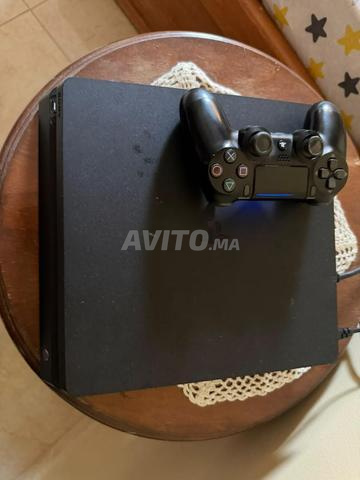 PS4 Slim 1To avec 1 manette et 2 CD - 2