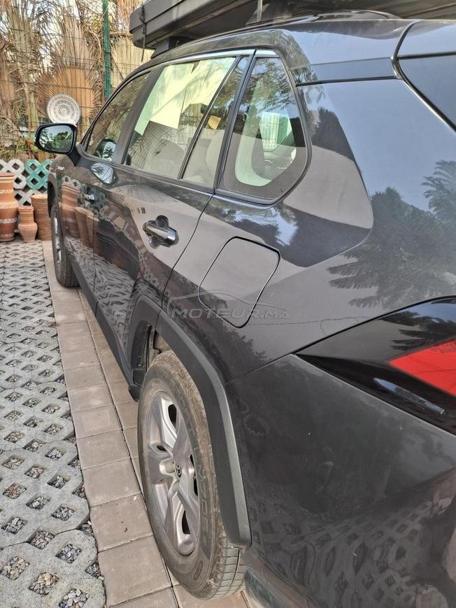 Rav4 très bon état. Garantie Toyota 170000 km