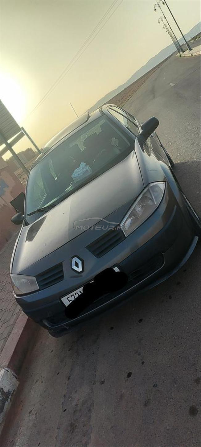 ميغان 2  موديل 2004
