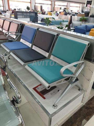 200 chaises de réception