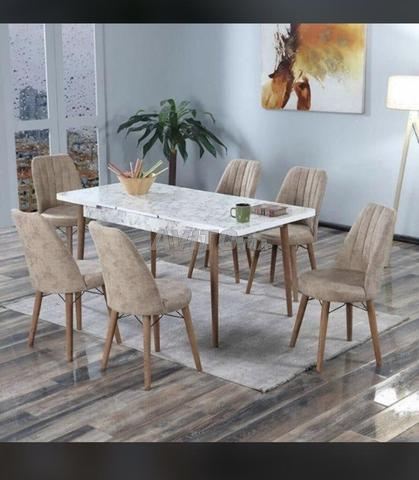 Salle à manger table chaise