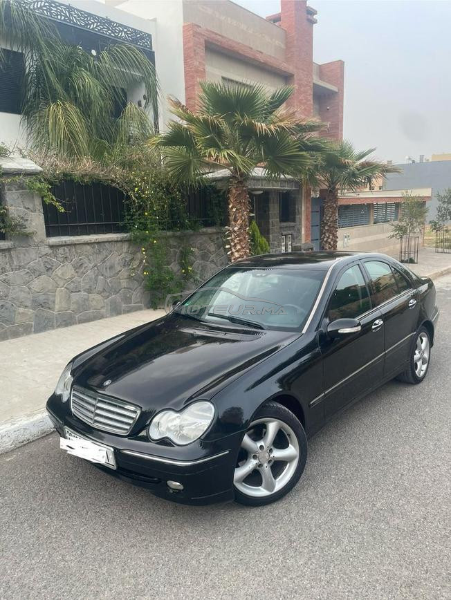 mercedes 220  modéle 2006 diwana 2010