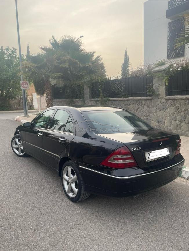 mercedes 220  modéle 2006 diwana 2010
