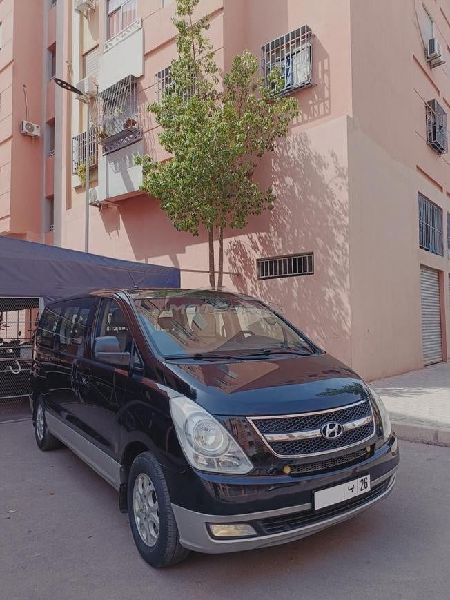  Hyundai H1 