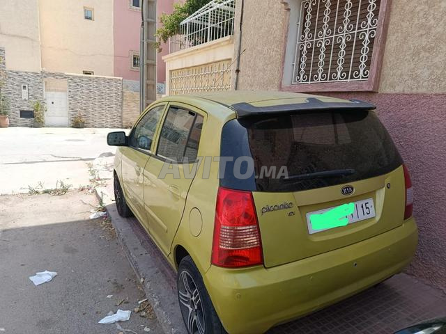 سيارة صغيرة جميلة معروضة للبيع - 2
