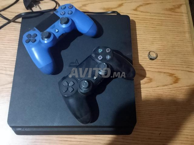 PS4 Slim en ligne 1To avec 2 manettes - 2