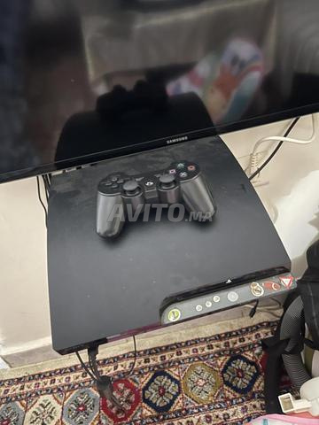 PlayStation 3 (PS3) avec 2 manettes Très bon état - 2