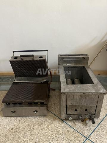مقلاة غاز 8 لتر مع مكبس بانيني غاز