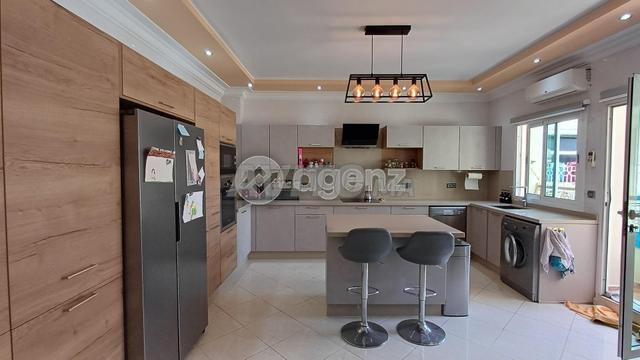 CMN-SI-1996 - Appartement à vendre à Gauthier - 2