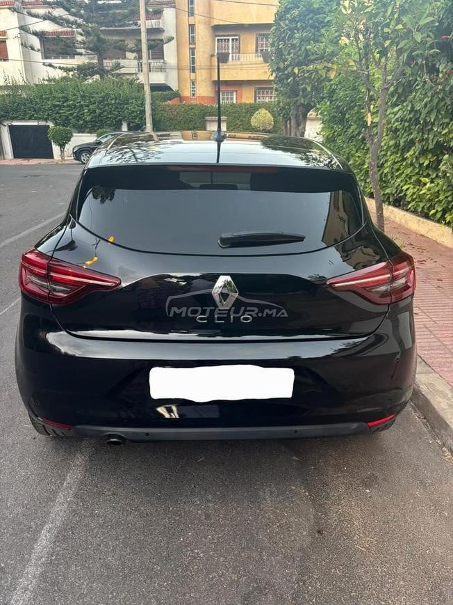clio5 2023 automatique essence