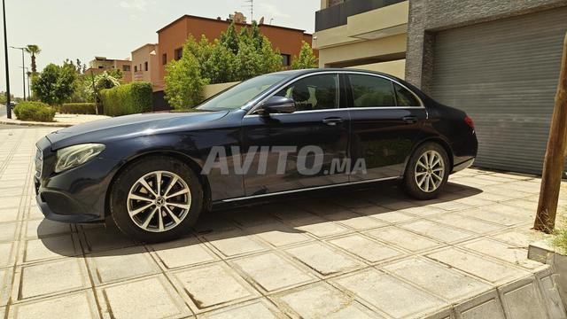 Mercedes E 220