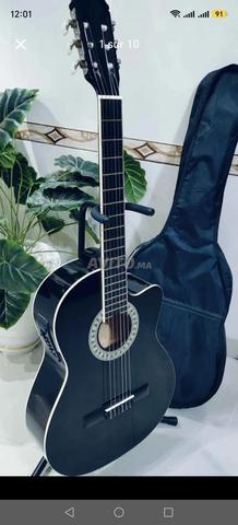 Guitare électro classique - 2