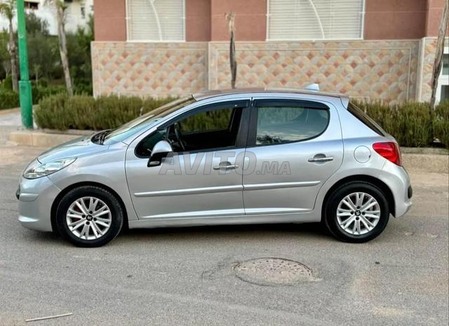 Peugeot 207 - 2