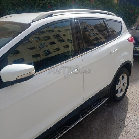 Ford Kuga 8cv en très bon état - 2
