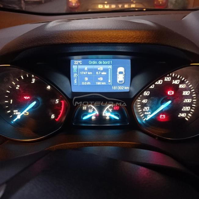 forg kuga 8 ch en tres bonne état