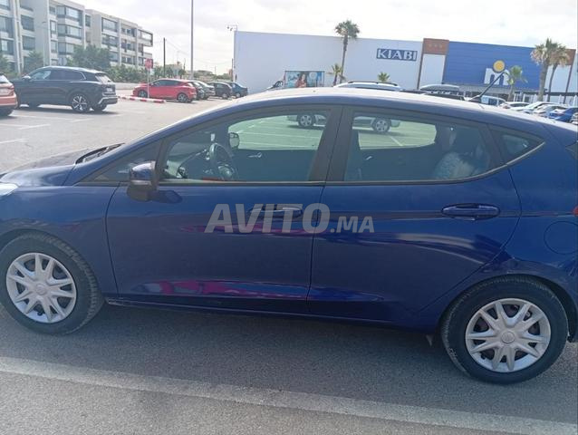 Je mets ma voiture à vendre - 2
