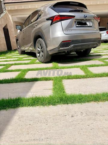 Lexus essence hybride 2021 - 2