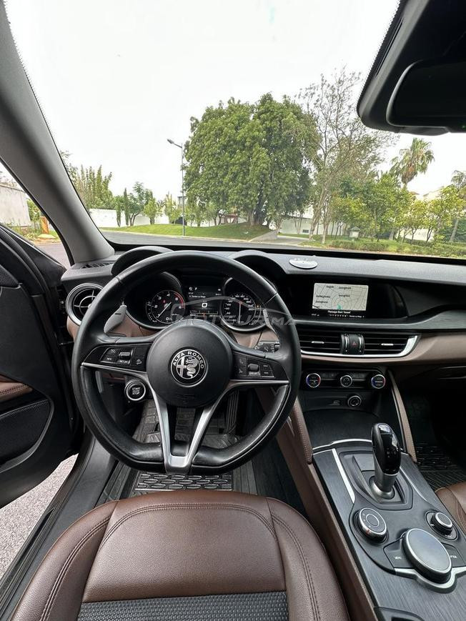 ALFA ROMÉO STELVIO 