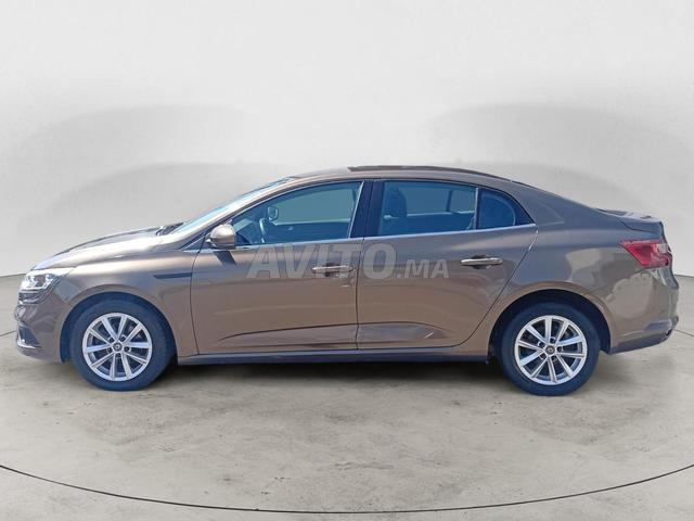 RENAULT. Megane