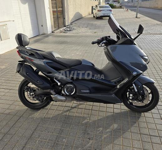 Yamaha Tmax 560 - 2