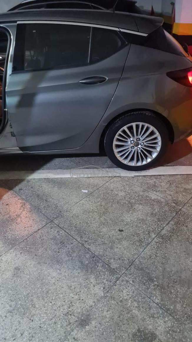 Opel Astra Diesel Automatique 2021 à Casablanca