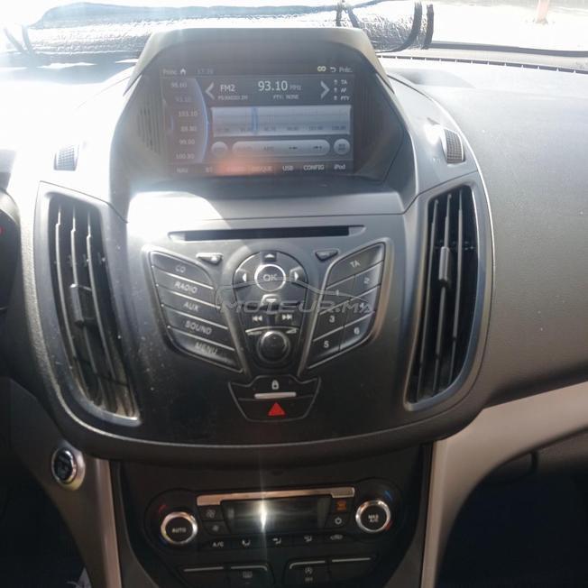 forg kuga 8 ch en tres bonne état