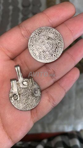 Argent ancien et très rare à vendre à des prix raisonnables