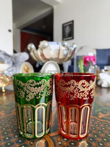 2 verres en cristal rouge et vert - 2