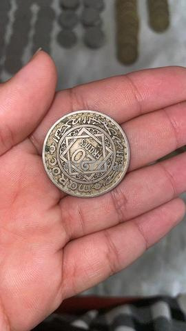 نقود مغربية قديمة ومطلوبة للبيع بسعر مناسب جداً