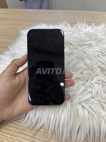 iPhone 15 normal - 2