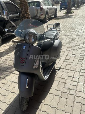 Vespa 300 gts - 2
