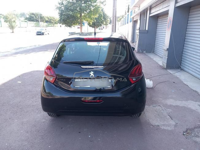 Peugeot  208