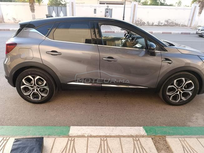 Renault Captur modèle 2023 excellent état