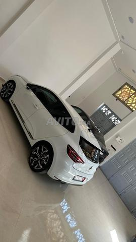 Renault Clio Diesel Manuelle 2021 à Oujda - 2