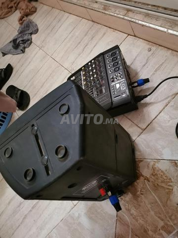 طاولة خلط ومكبرات صوت - 2