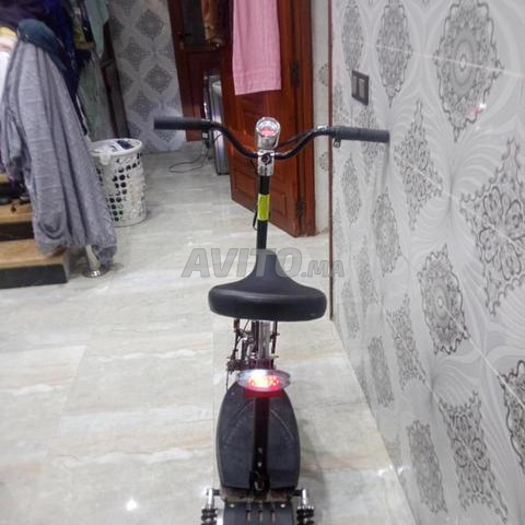 Trottinette électrique Trottinette électrique encore propre - 2