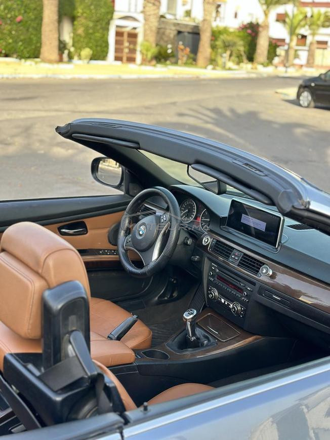 BMW serie 3  E93 cabriolet essence 2013