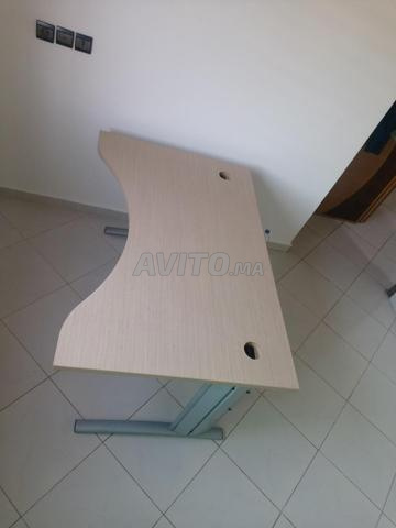 Bureau en bois avec socle métallique - 2