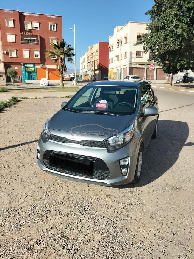المهتم يتصل