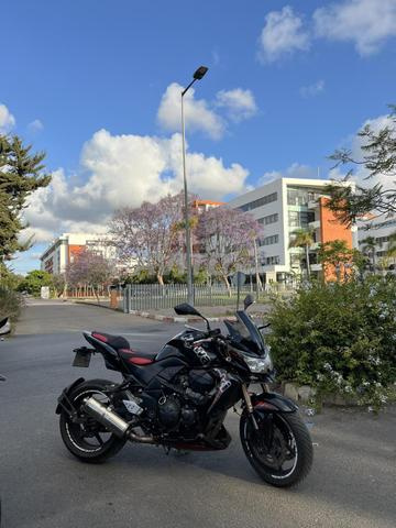 Kawasaki Z750R - 2