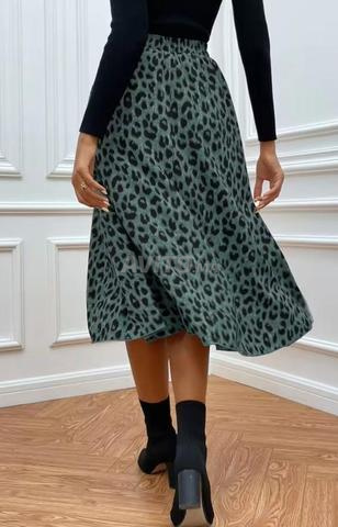 Je vends des vêtements d'occasion - 2
