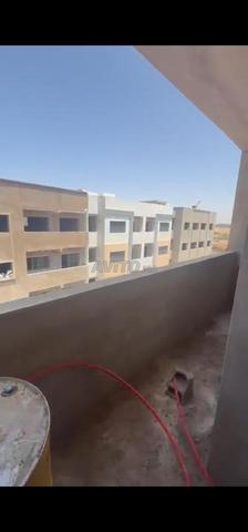 Magnifique appartement à Chams Al Madina, route 17