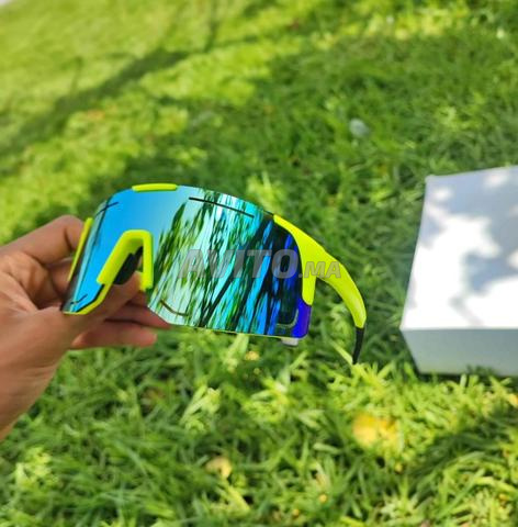 Lunettes de sport modernes