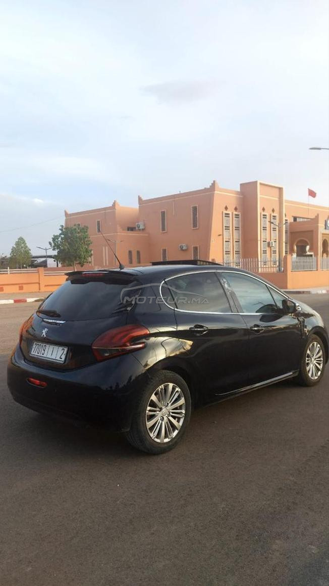 peugeot 208 allure 1.6HDI 2018