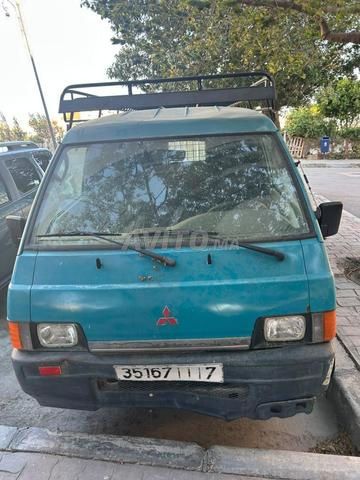 Mitsubishi L300
